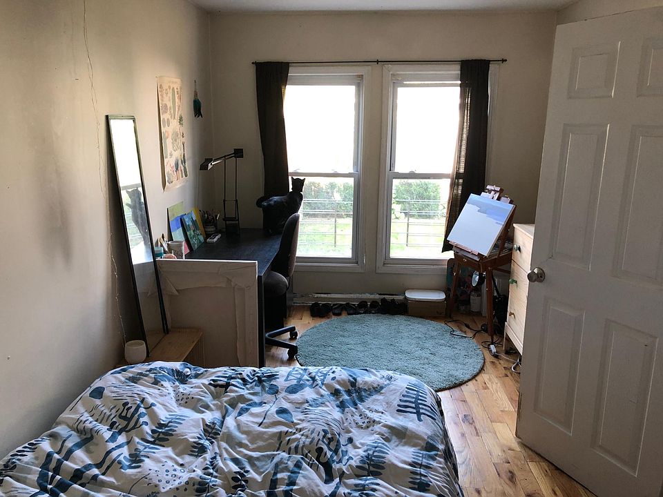 1st image of 1633 N Rockwell St #1