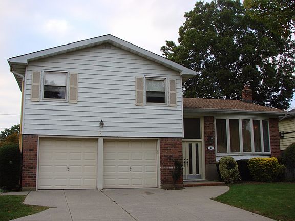 2nd image of 6 Wedgewood Dr