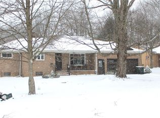 765 Wolf Dr, Broadview Heights, OH 44147