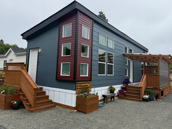 1303 30th St #22, Seaview, WA 98644