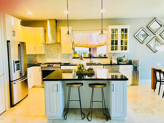 4th image of 9833 W Las Palmaritas Dr