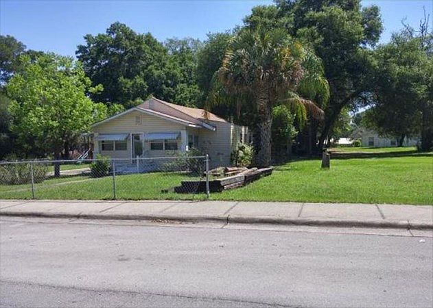 1st image of 803 S Adelle Ave