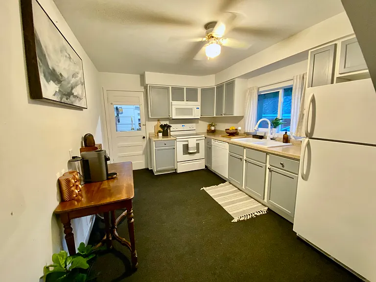 792 Main St — Photo 11