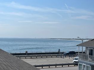 449 Ocean Blvd #307, Hampton, NH 03842