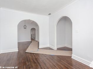 2929 W Roscoe St #412, Chicago, IL 60618