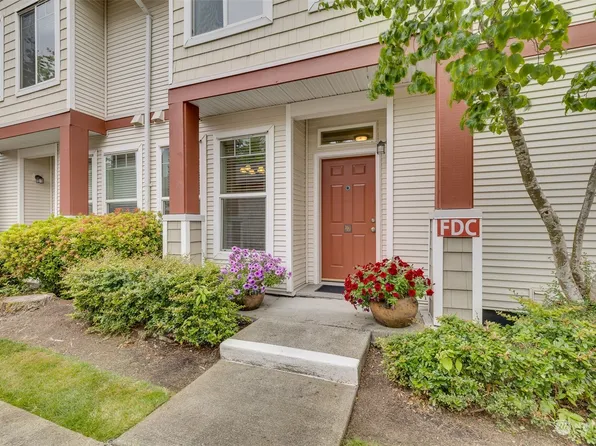 14902 29th Avenue W #F103, Lynnwood, WA 98087