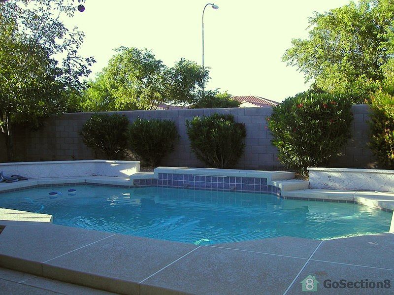 1st image of 332 W Indigo Dr