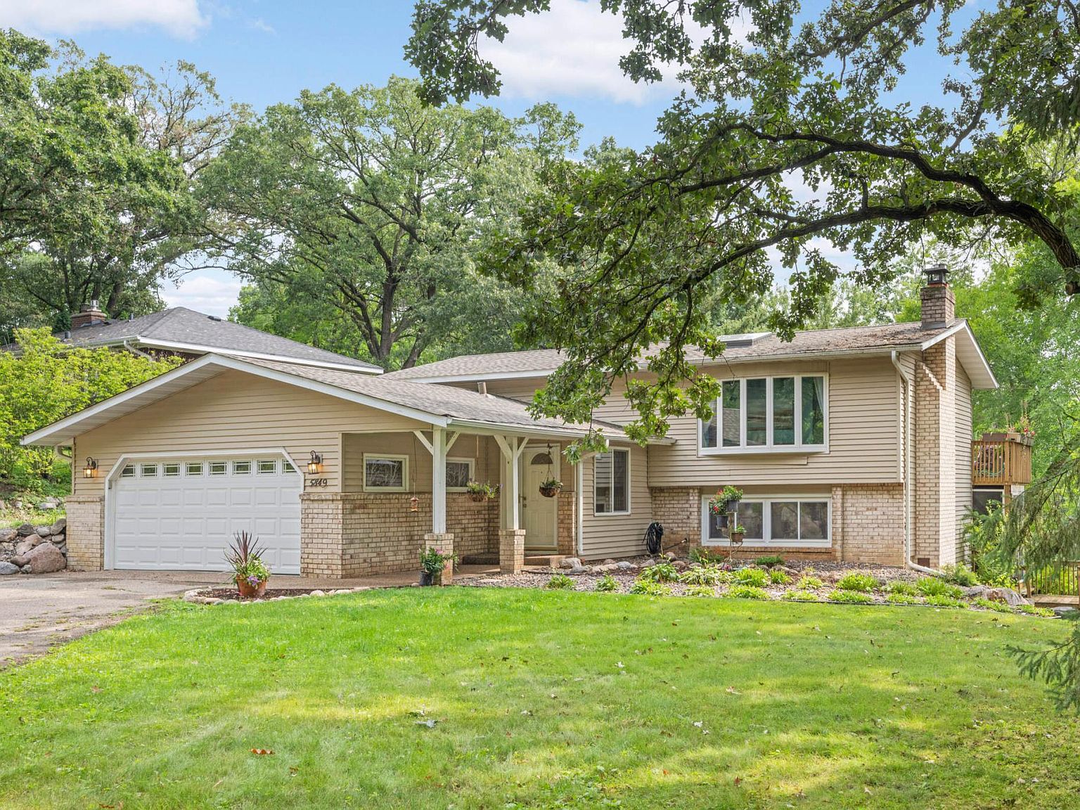 5849 Bell Cir, MN 55345 MLS 6418177 Zillow
