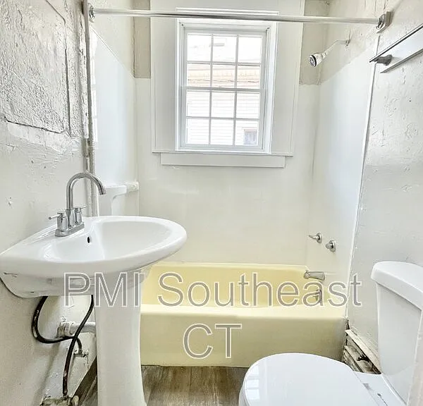 92 Truman St #2 — Photo 6