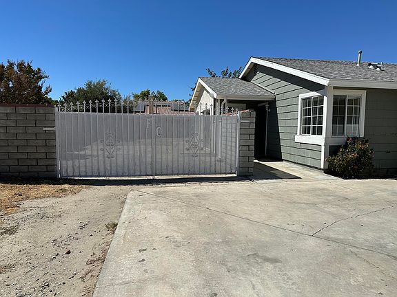 3rd image of 37739 Cottonwood St