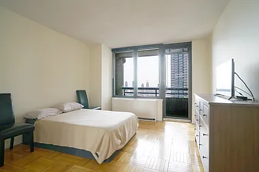 Rented by Level Group