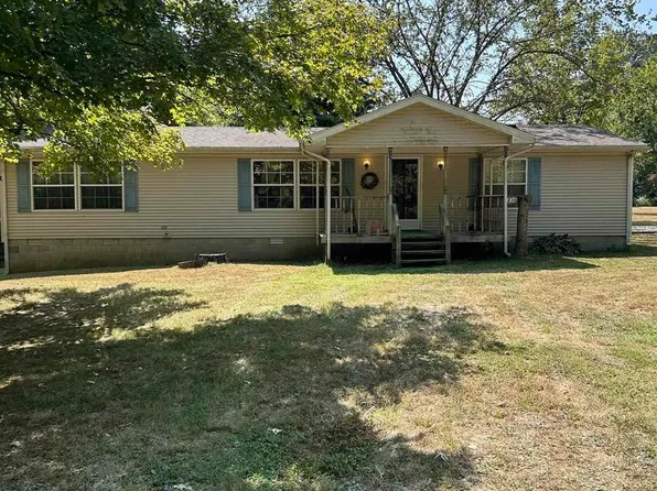 1839 Dr Springs Rd, Carterville, IL 62918