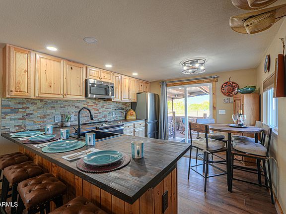 3rd image of 50767 W JEAN Drive