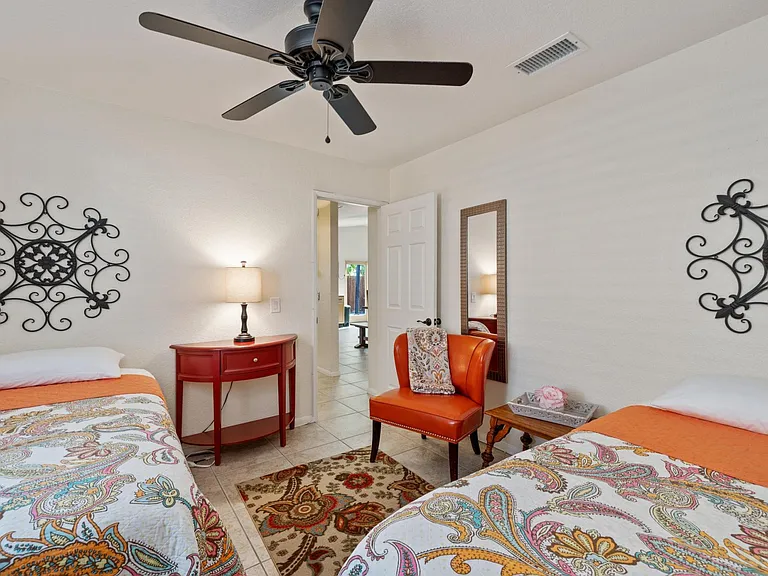 53390 Avenida Navarro — Photo 10