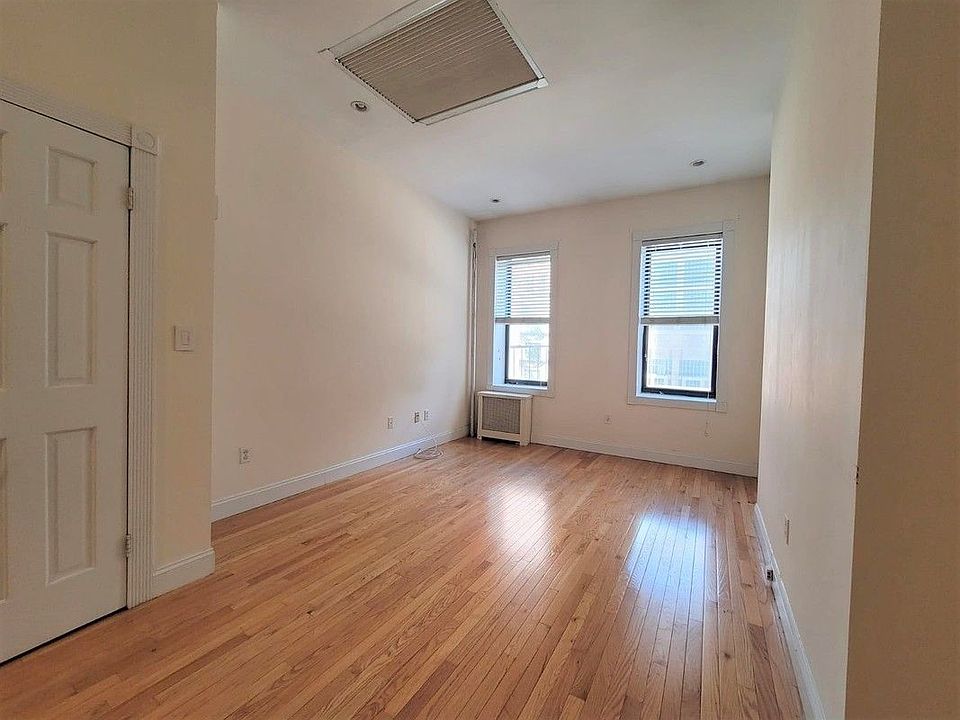 1st image of 42 W 65th St APT 5A