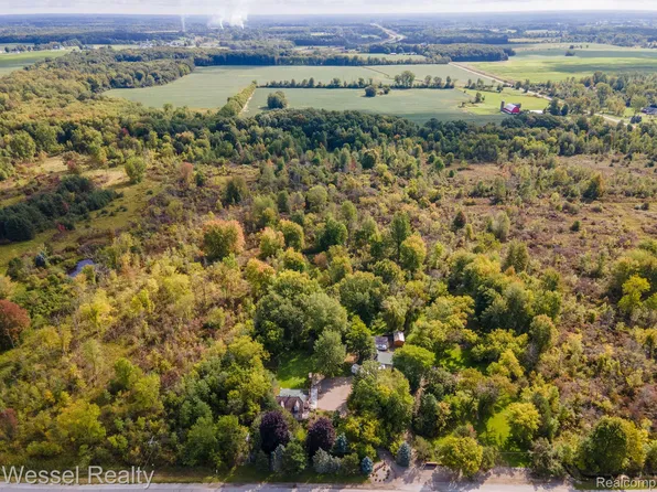 2608 Kinney Rd, Riley, MI 48041