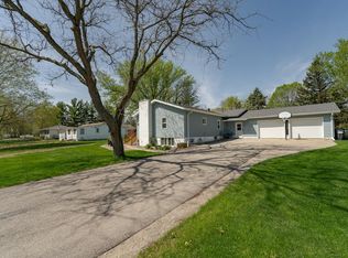 25 9th Ave NW, Oronoco, MN 55960