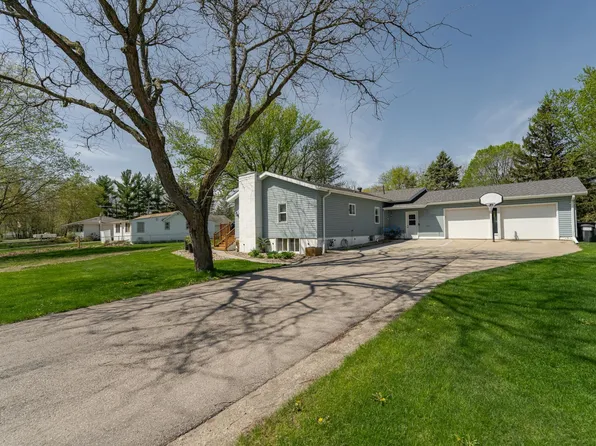 25 9th Ave NW, Oronoco, MN 55960