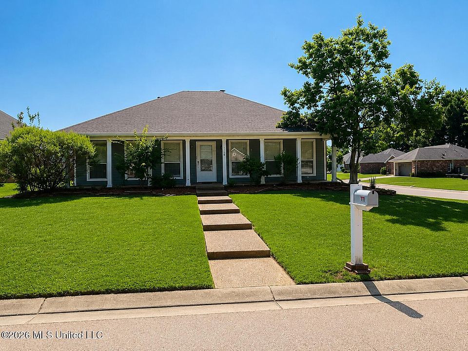 1st image of 118 Magnolia Way