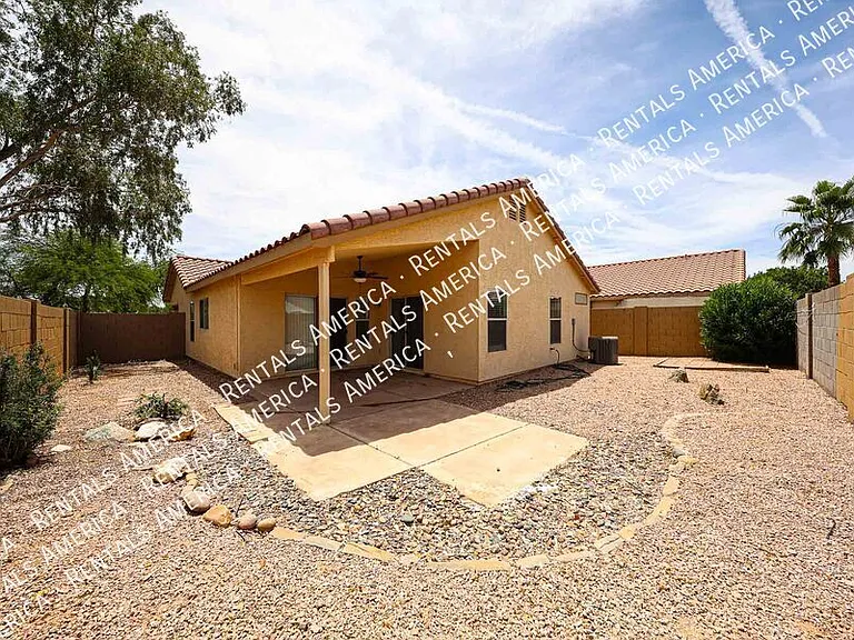 2354 E Browning Pl — Photo 27