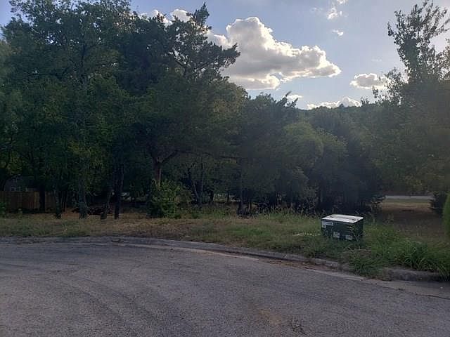 2nd image of 1713 Canyon View Ct