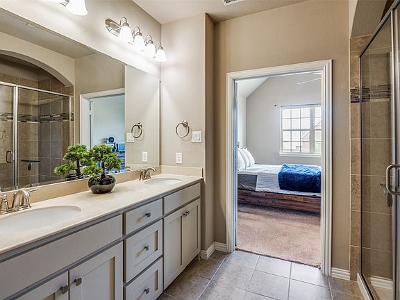 4th image of 4665 Dozier Rd #C