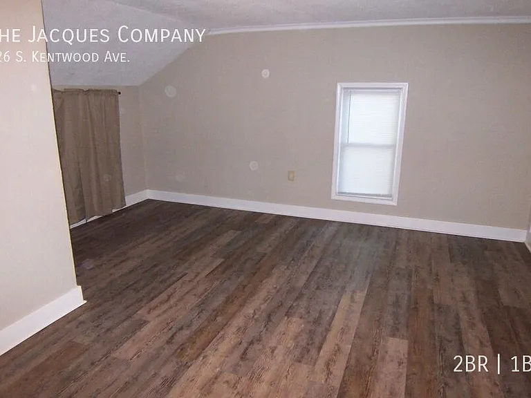726 S Kentwood Ave — Photo 9