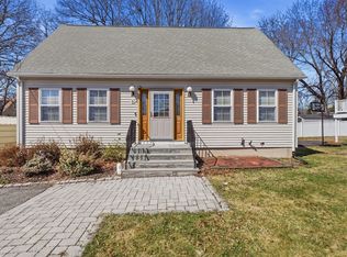 7 Atlas St, Worcester, MA 01604