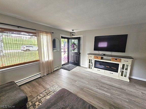 3rd image of 165 Stevenson Ave