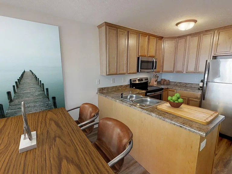Village Gate Apartments — Photo 37