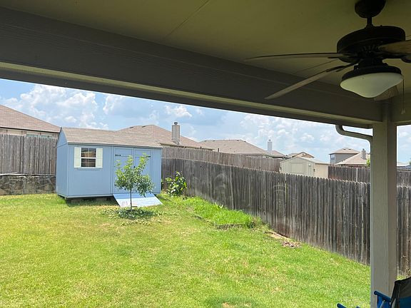 2nd image of 340 Coral Vine Ln