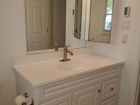 5th image of 1140B Argyll Cir #1002