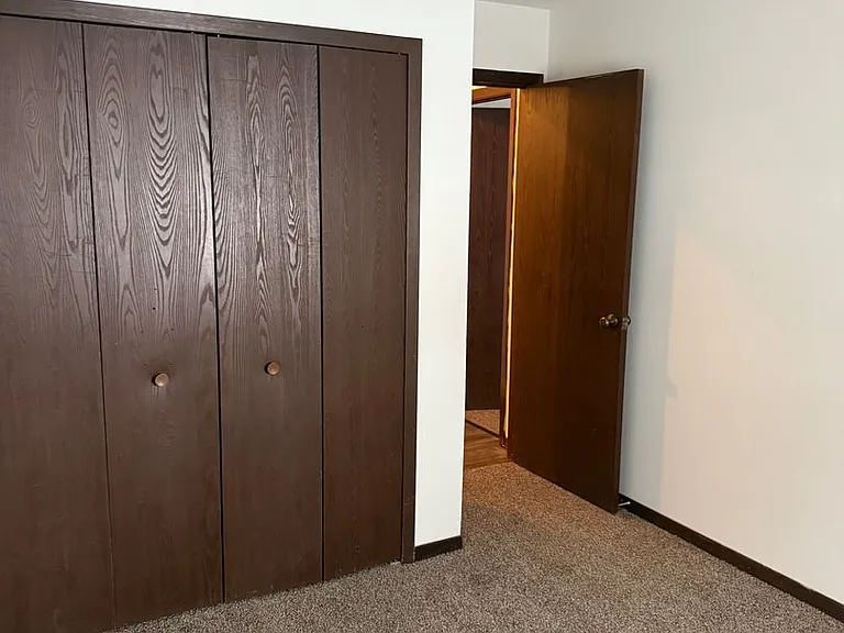 807 Three Meadows Dr — Photo 9