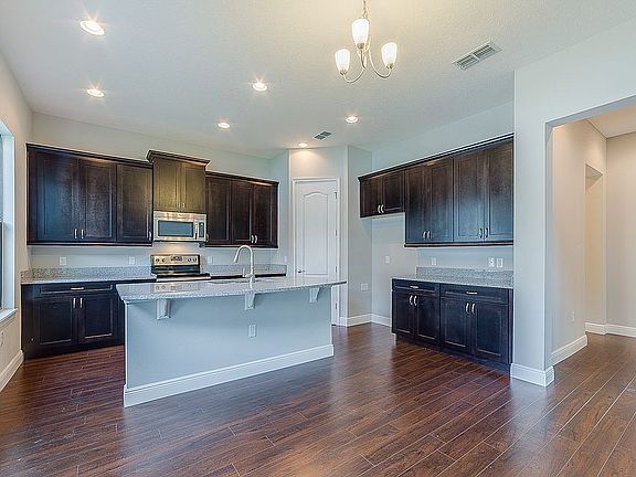 5th image of 1754 Oak Grove Chase Dr