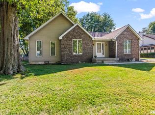 1208 Harmony Ct, Springfield, IL 62703