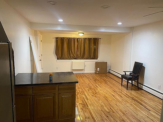 2nd image of 983 E 78th St Floor 1
