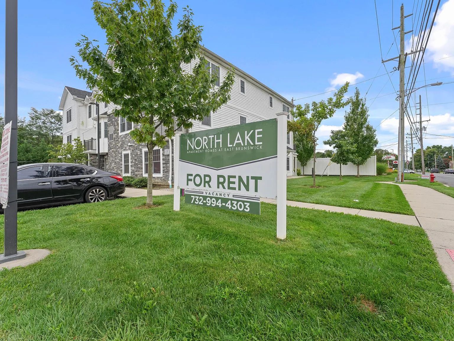2 bed, 2.5 bath, 1376 sqft, $3,000 — Photo 3
