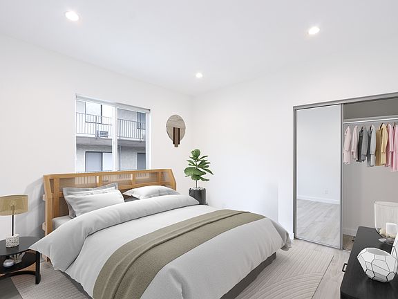 4th image of 5732 Aldama St #4