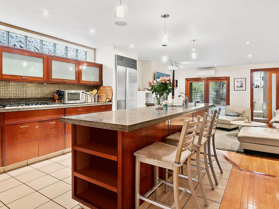 1st image of 363 2nd St #1