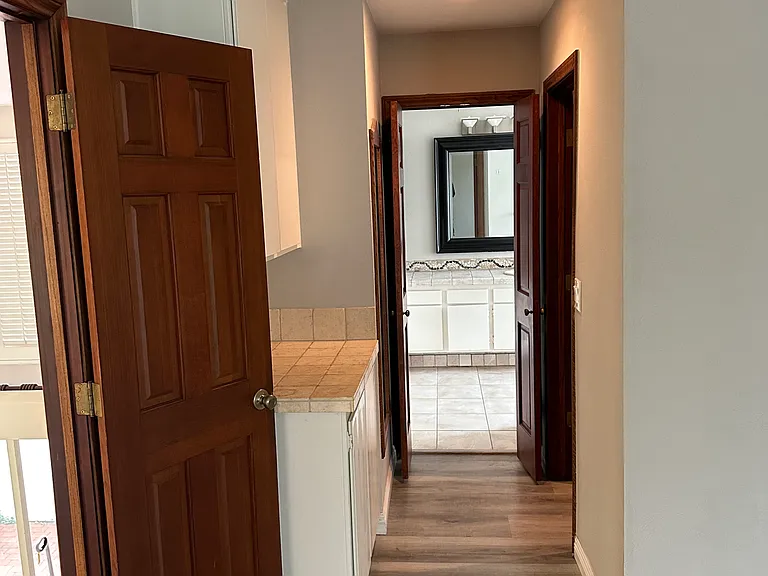 4901 Royce Rd — Photo 17