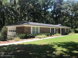 158 Hollywood Forest Dr, Fleming Island, FL 32003