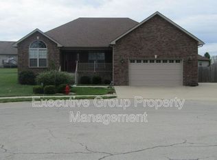 120 Victory Lake Dr, Vine Grove, KY 40175