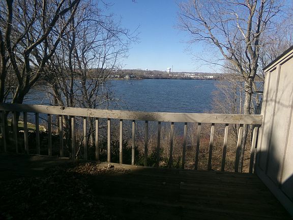 2nd image of 2 Hazeltine Est
