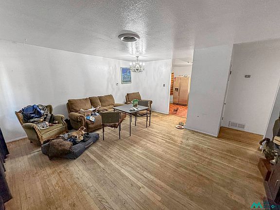 4th image of 1820 N Chama Dr