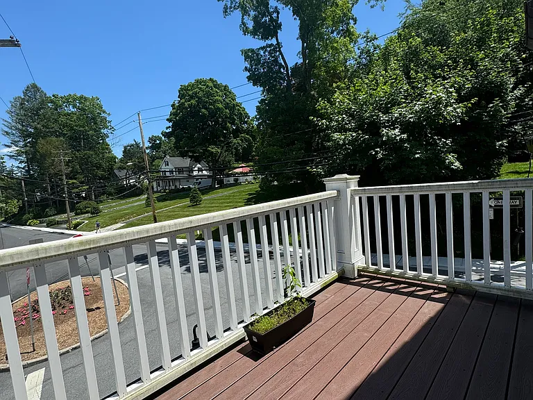 52 Church St — Photo 10