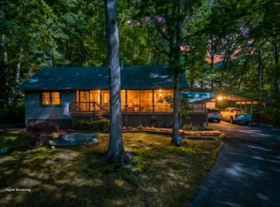 928 E Cross Rd, Dandridge, TN 37725