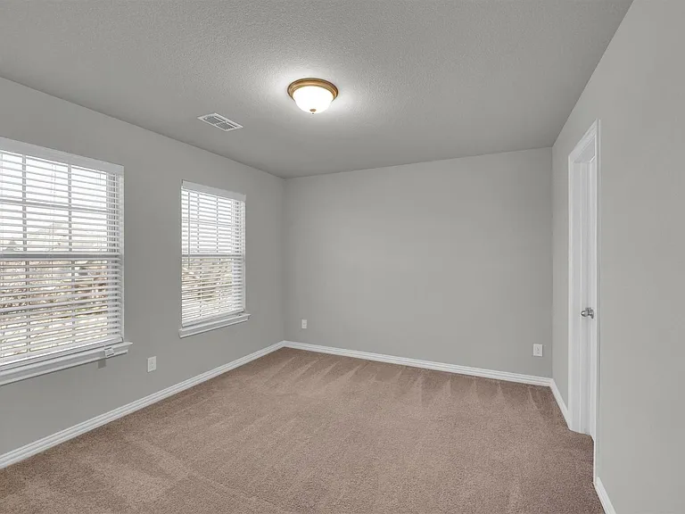 6401 Longhorn Herd Ln — Photo 14