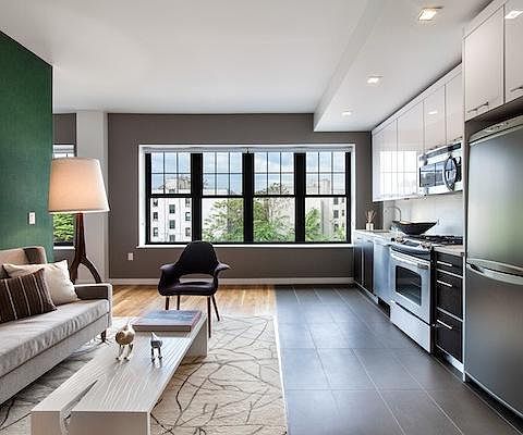 1st image of 10 Saint Pauls Pl APT 7M