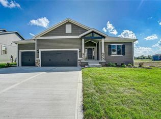 1829 NE Riley Dr, Lees Summit, MO 64086