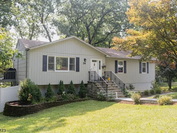 34 Crestwood Rd, Rockaway Boro, NJ 07866